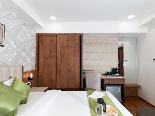 Hotel Emerald Inn 보팔 외부 사진